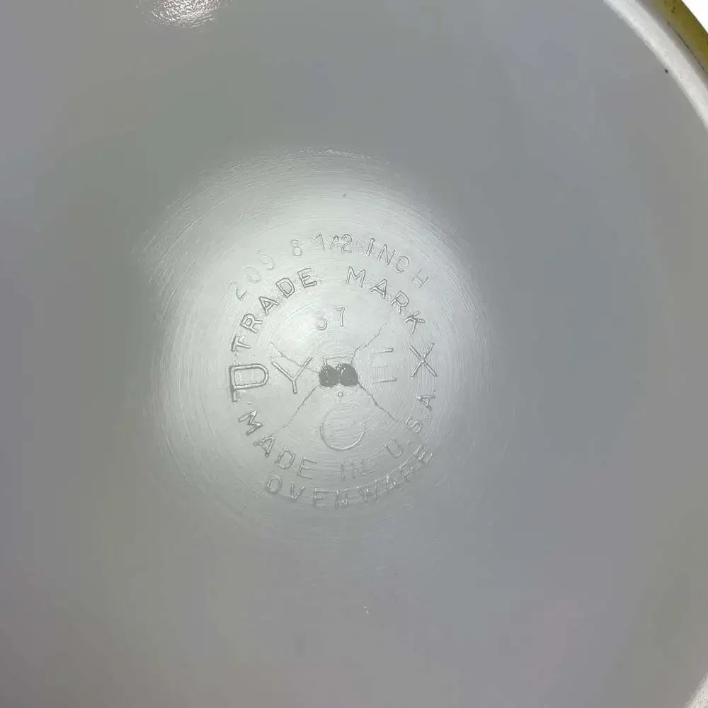 Vintage Pyrex 8.5 Inch Desert Dawn Yellow Speckled Pie Plate Ovenware #209 USA - Picture 8 of 8